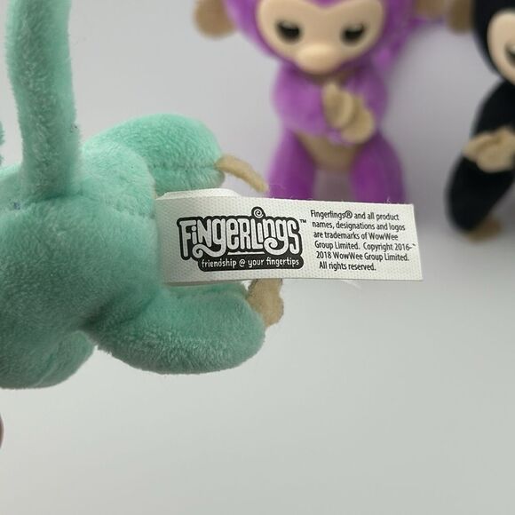 Fingerlings lot of 3 - Picture 2 of 2